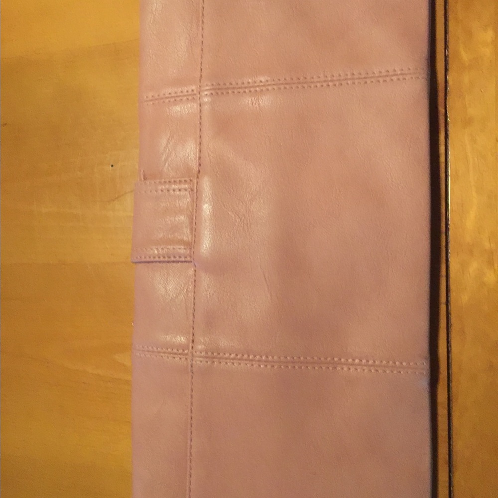Pink Clutch - Picture 2 of 2